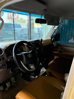 تويوتا لاند كروزر 70